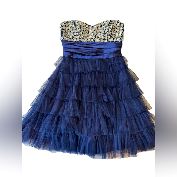 Dresses & Skirts - NWT  Crystal Bodice Blue Dress adult size 9. Party or Prom.